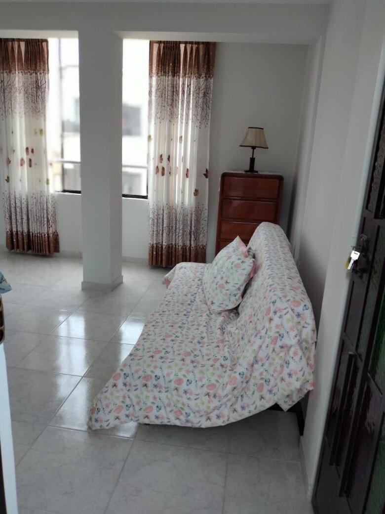 Comfortable In Olivos Apartamento *